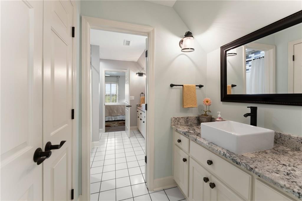 8865 Saddle Trail Property Photo 51
