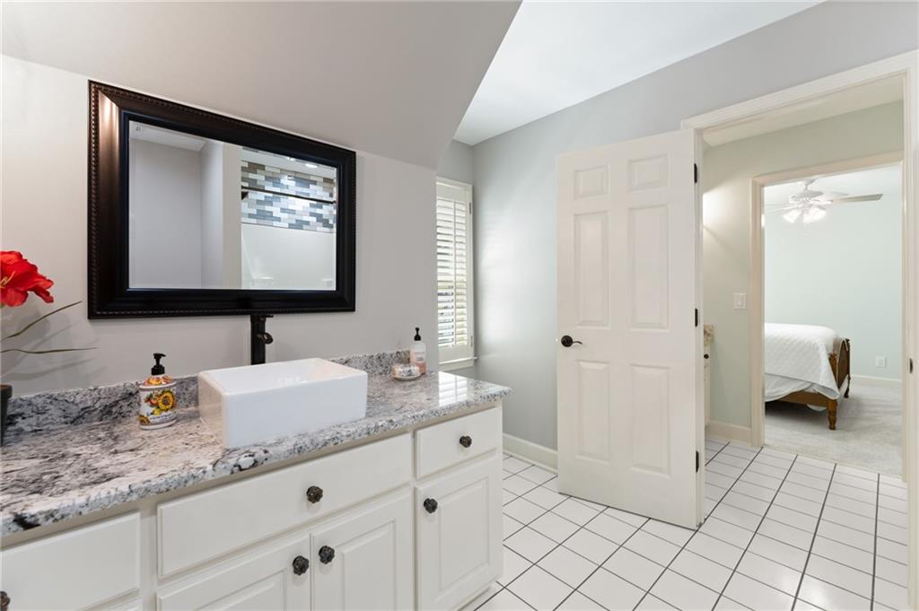 8865 Saddle Trail Property Photo 53