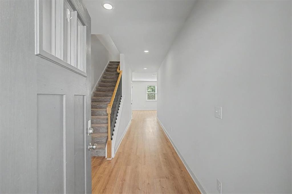 61 Dew Drop Point Property Photo 5
