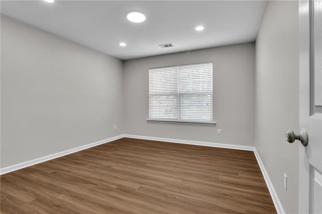 260 Hudson Ridge Property Photo 14