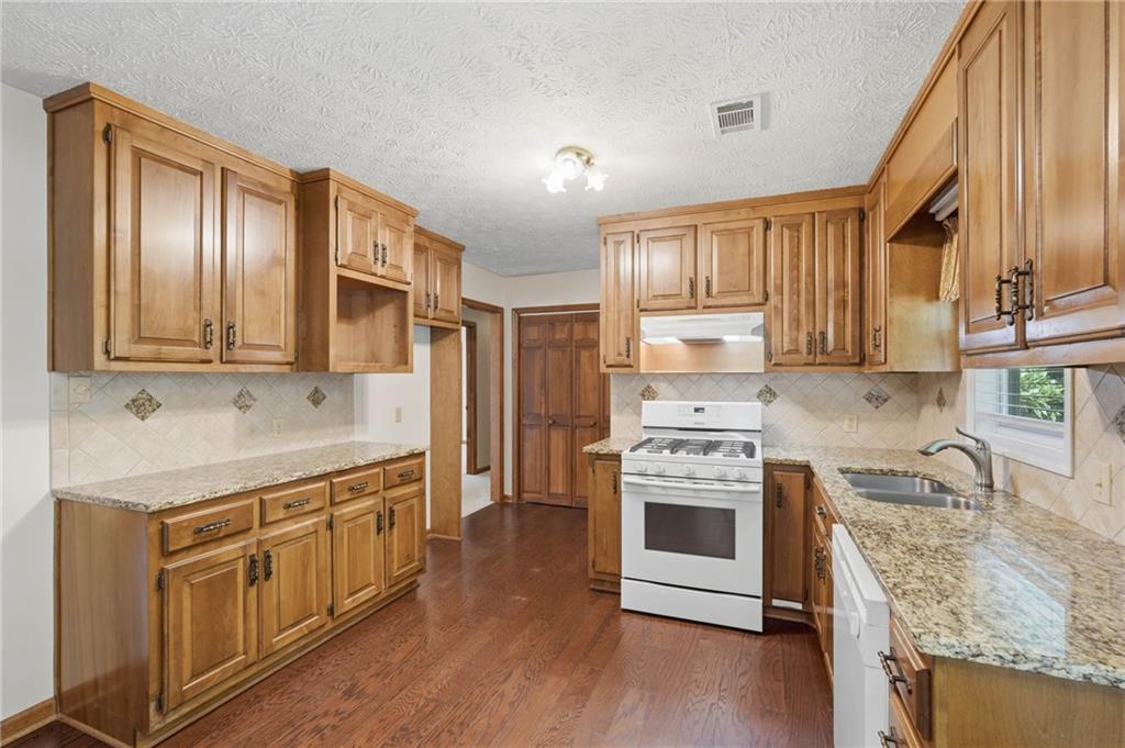 4920 Mccoy Circle Property Photo 12