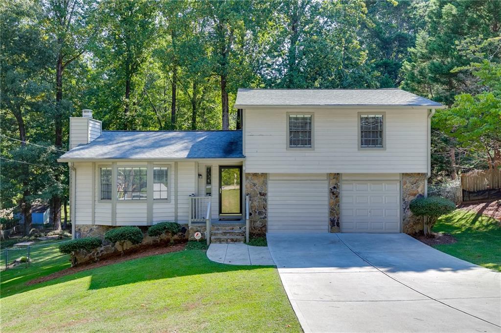 978 Chartley Drive Sw Property Photo 1