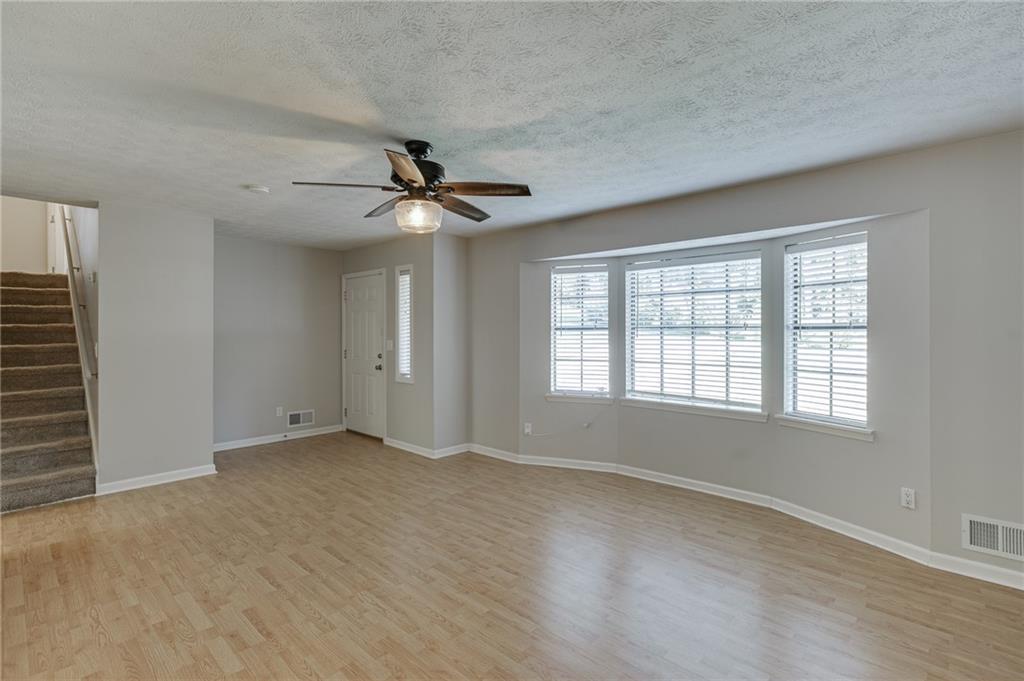 978 Chartley Drive Sw Property Photo 7