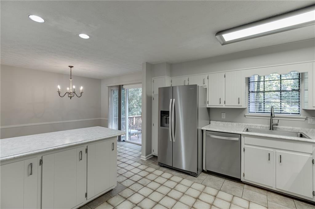 978 Chartley Drive Sw Property Photo 14