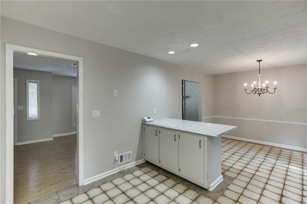 978 Chartley Drive Sw Property Photo 16
