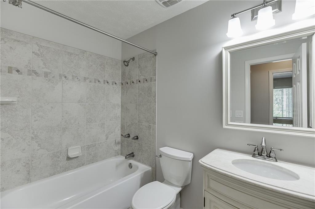 978 Chartley Drive Sw Property Photo 21
