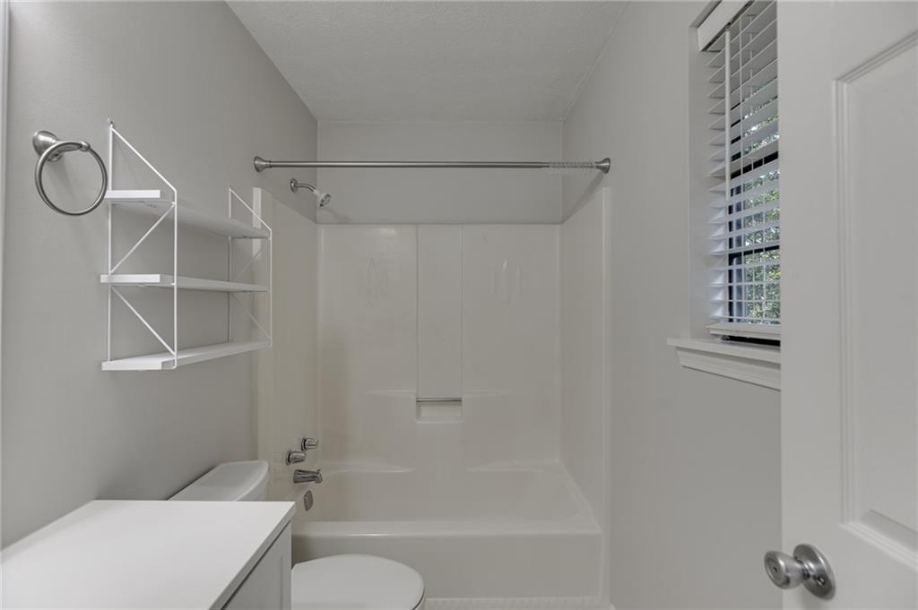 978 Chartley Drive Sw Property Photo 26