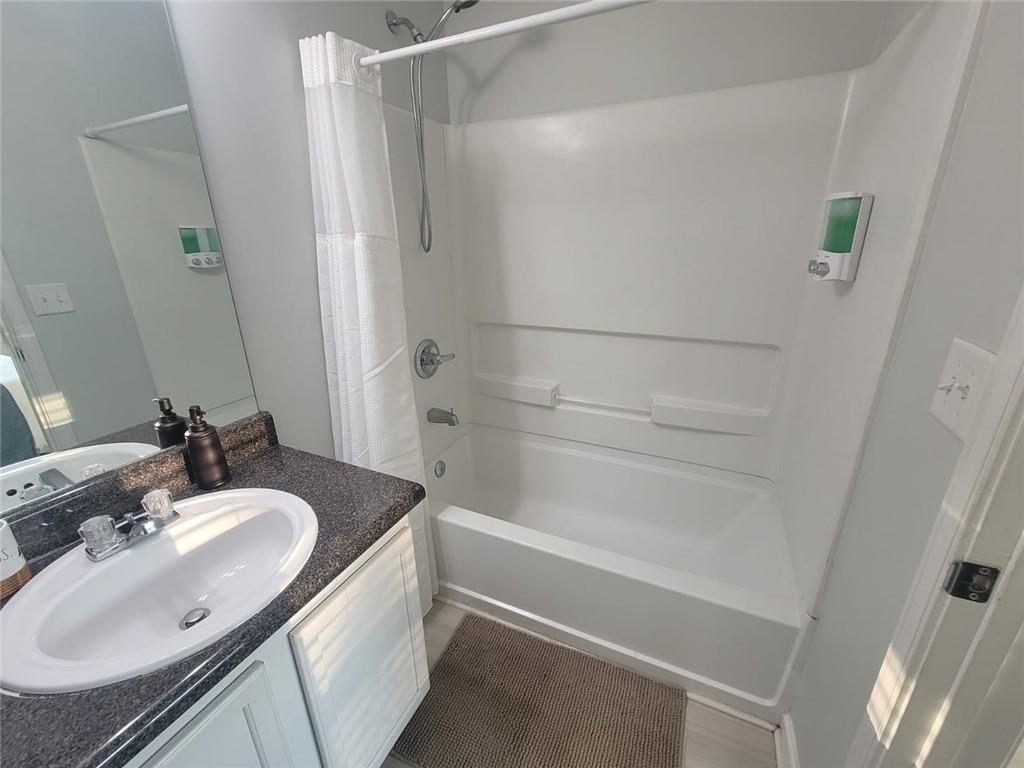 7836397 Property Photo 40