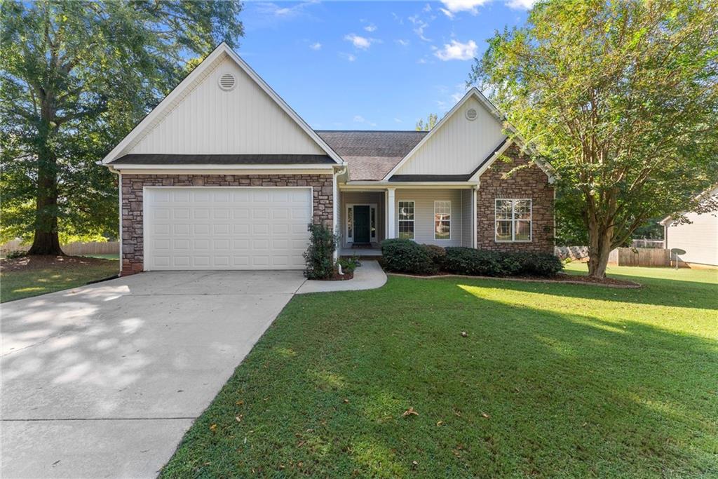 27 Woods Way Property Photo 1