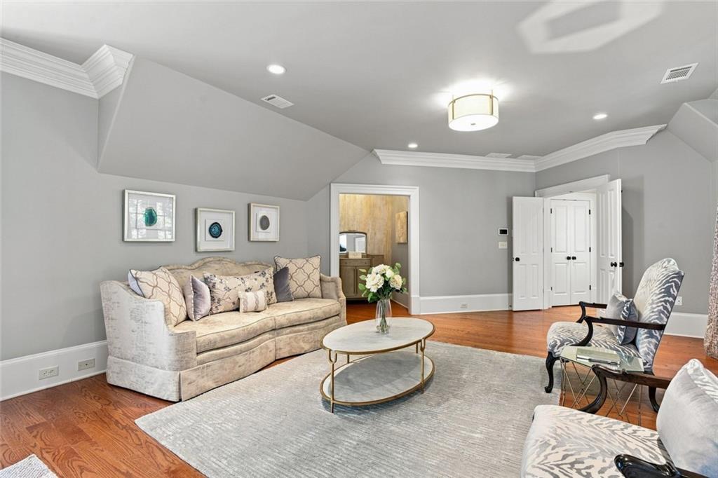 7836416 Property Photo 21