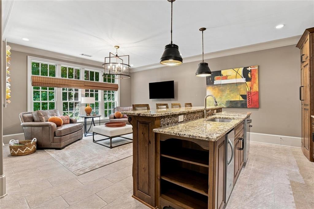 7836416 Property Photo 30