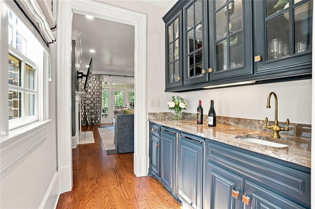 7836416 Property Photo 33