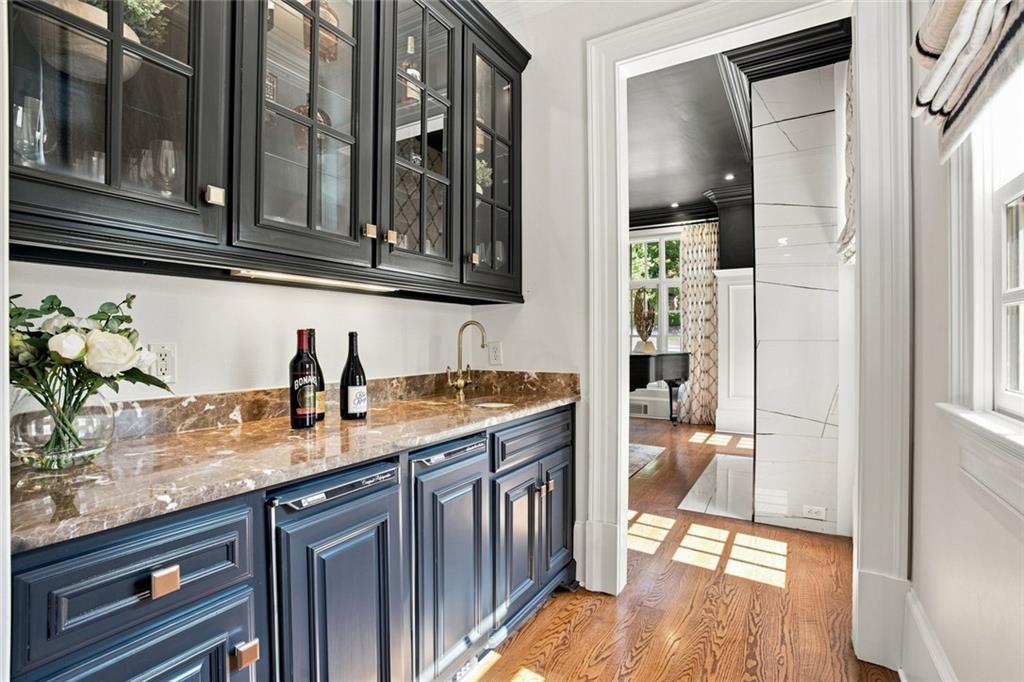 7836416 Property Photo 34