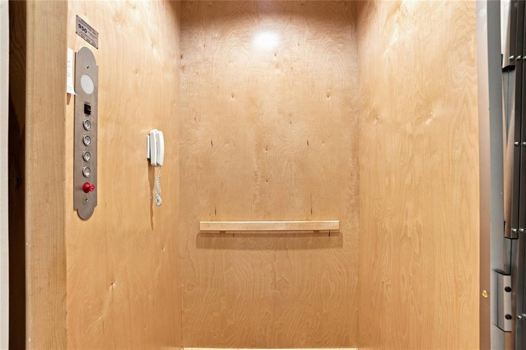 7836416 Property Photo 62