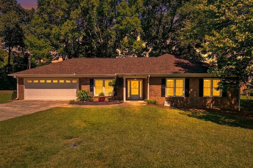 2520 Morningside Drive Property Photo 1