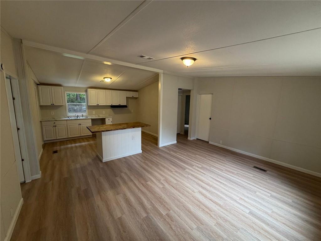 6125 River Run Circle Property Photo 2