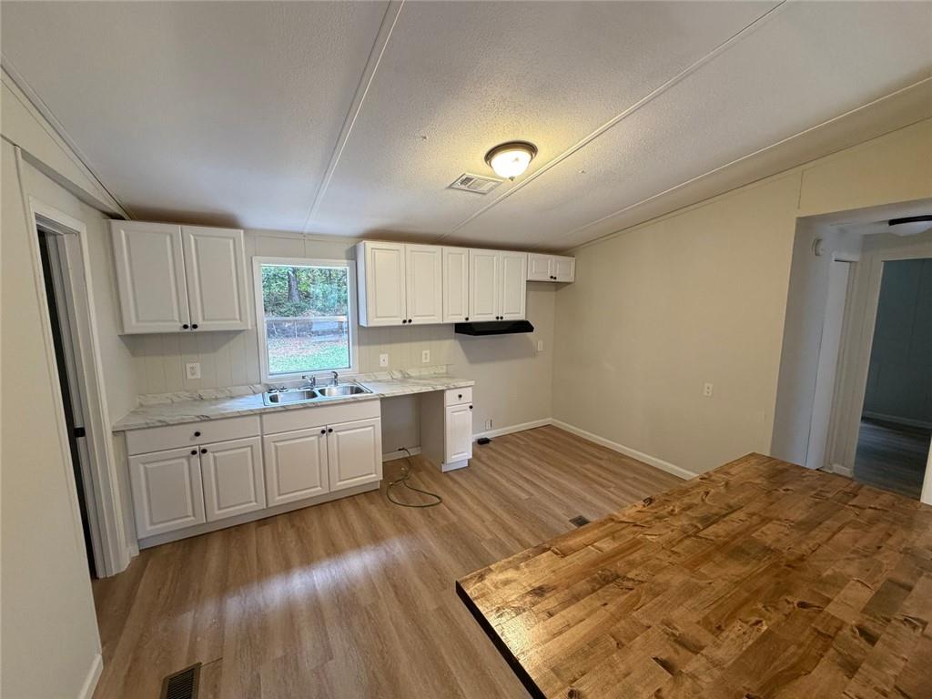 6125 River Run Circle Property Photo 3