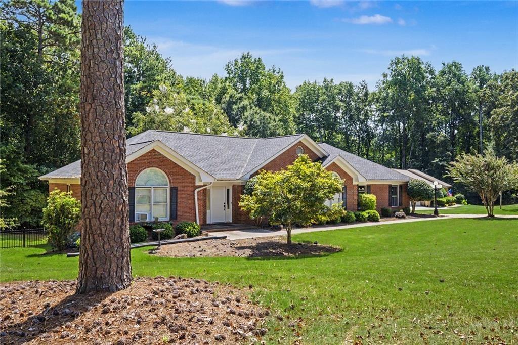 7836501 Property Photo 2