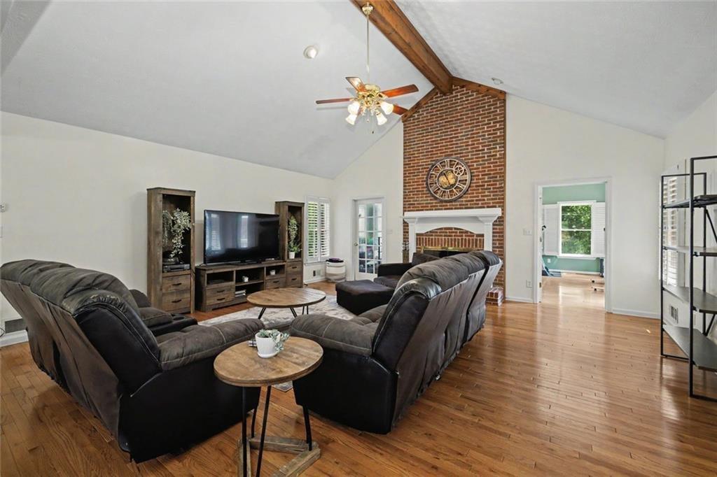 7836501 Property Photo 7