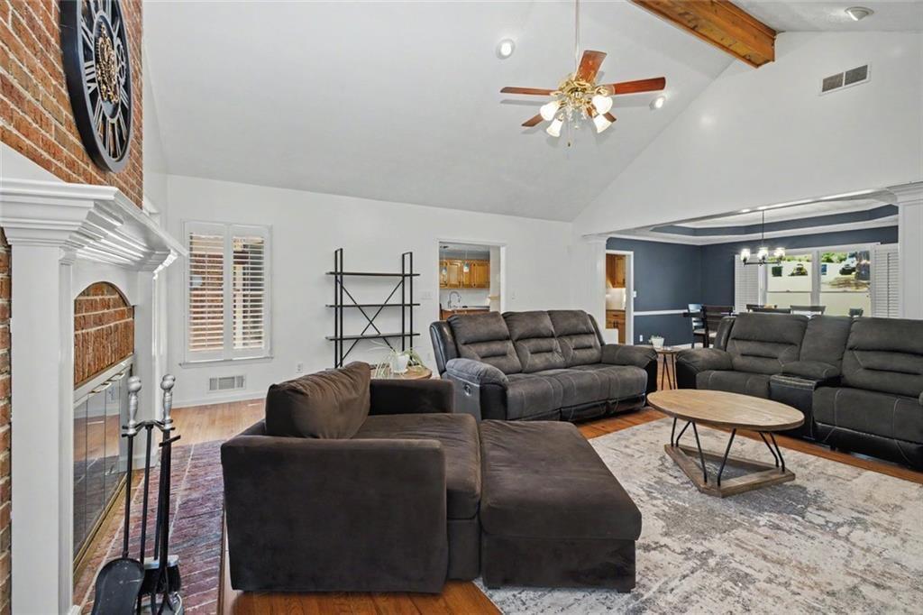 7836501 Property Photo 9