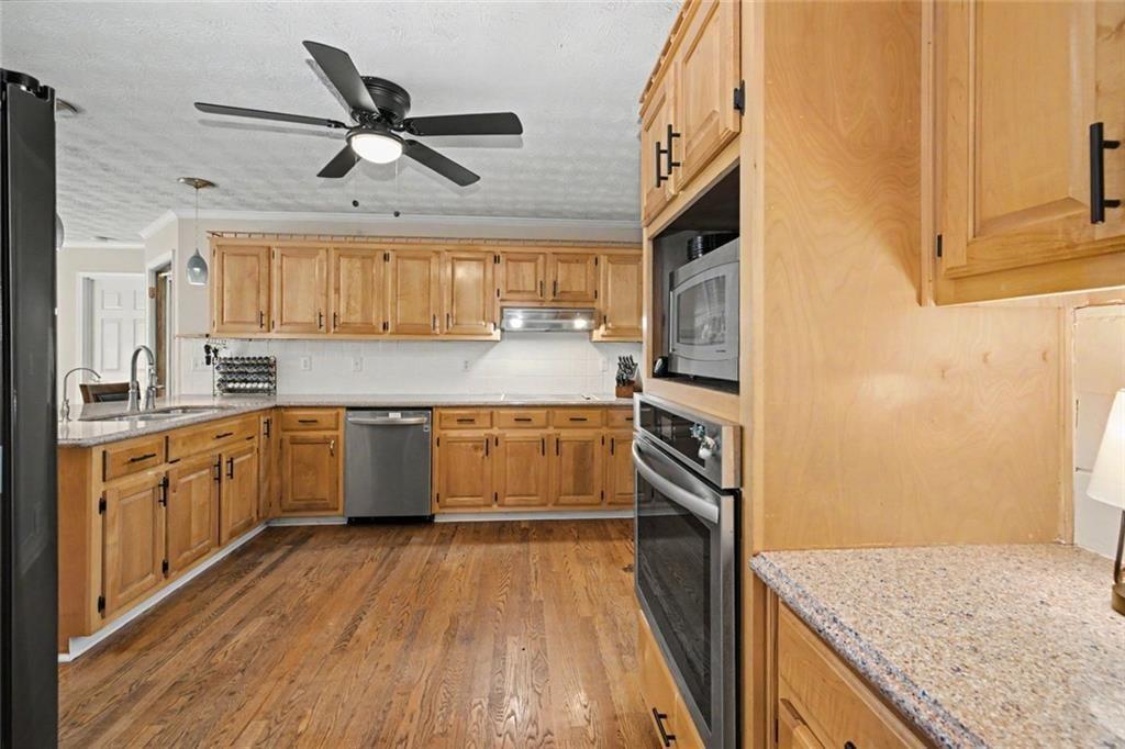 7836501 Property Photo 16