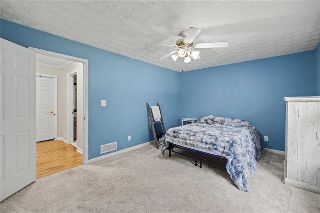 7836501 Property Photo 26