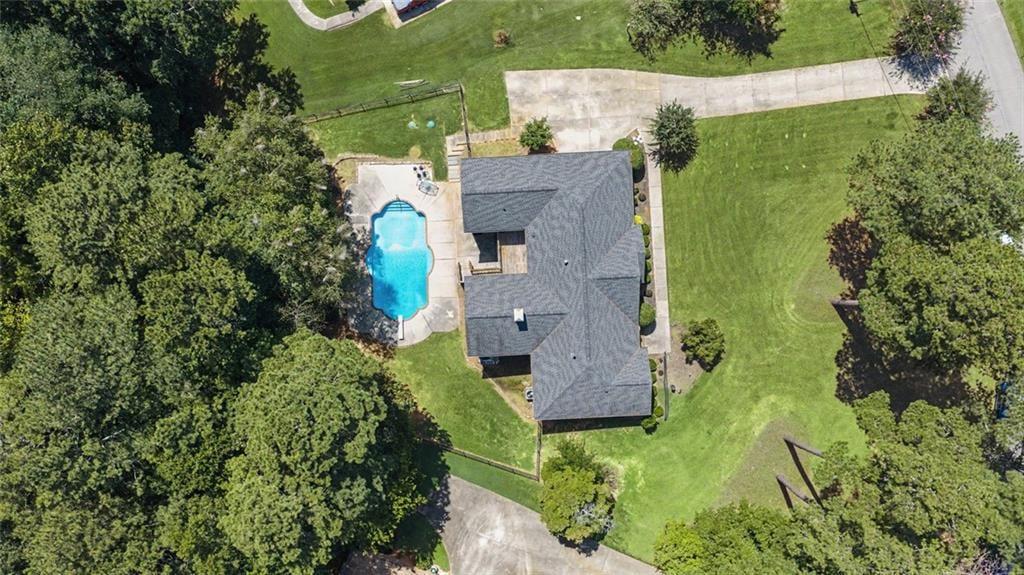 7836501 Property Photo 48