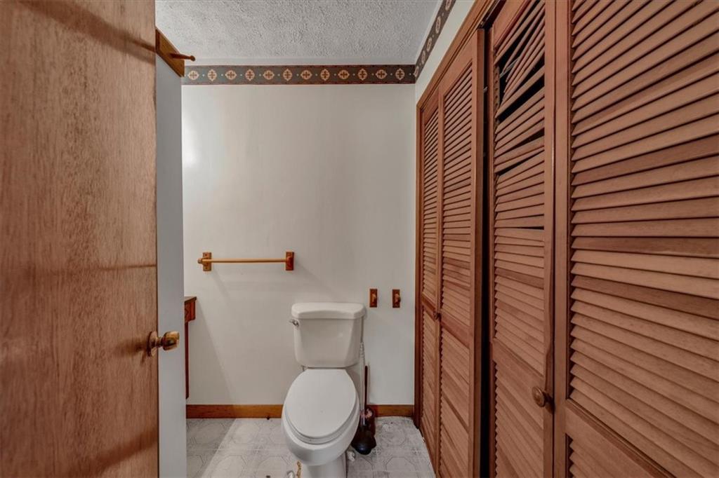 2380 Keys Ferry Road Property Photo 24