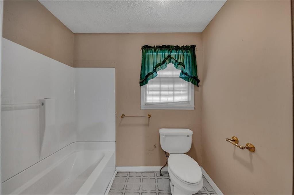 2380 Keys Ferry Road Property Photo 28