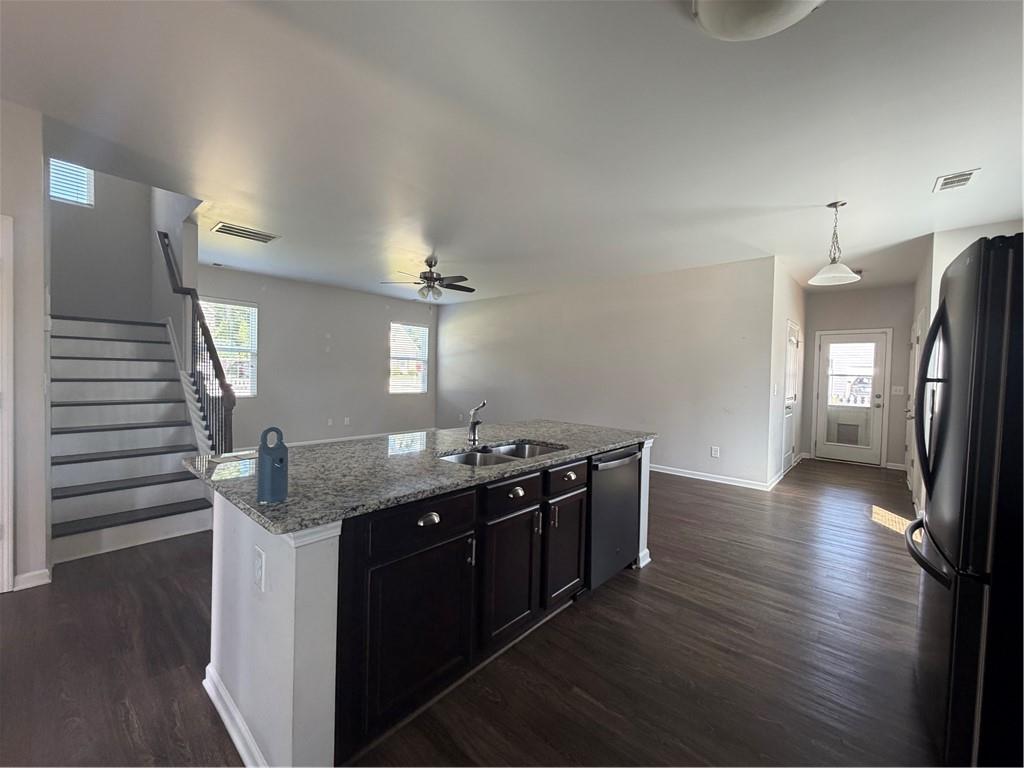 428 Blue Sky Circle Property Photo 5