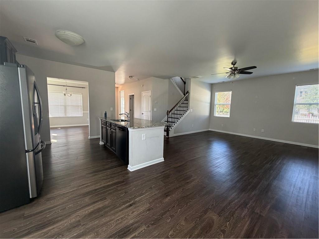 428 Blue Sky Circle Property Photo 6