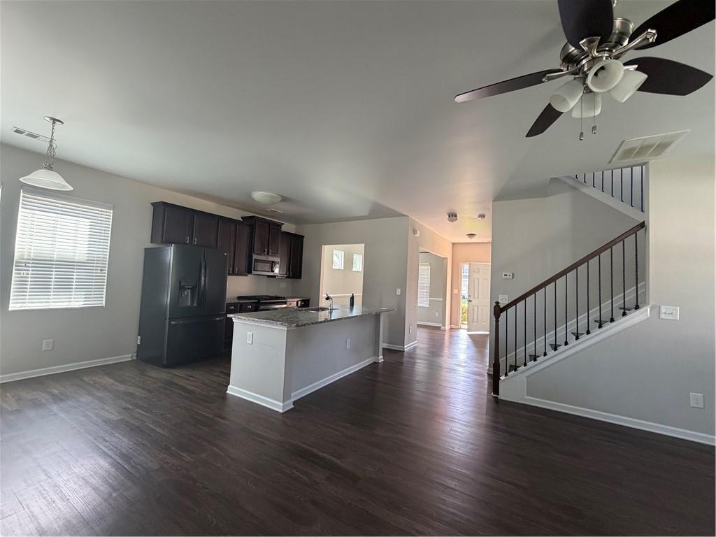 428 Blue Sky Circle Property Photo 8