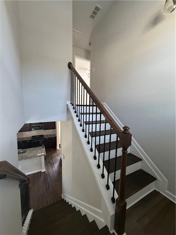 428 Blue Sky Circle Property Photo 14