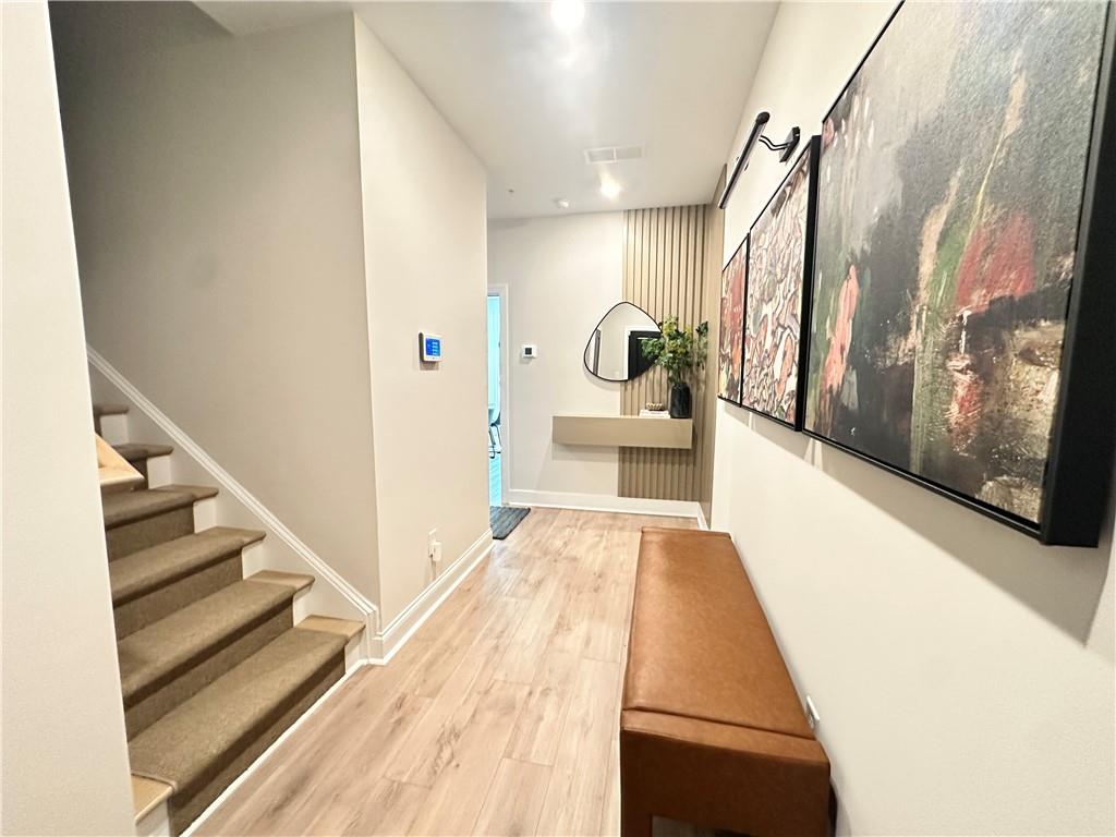 536 Alice Way Unit D6 Property Photo 8