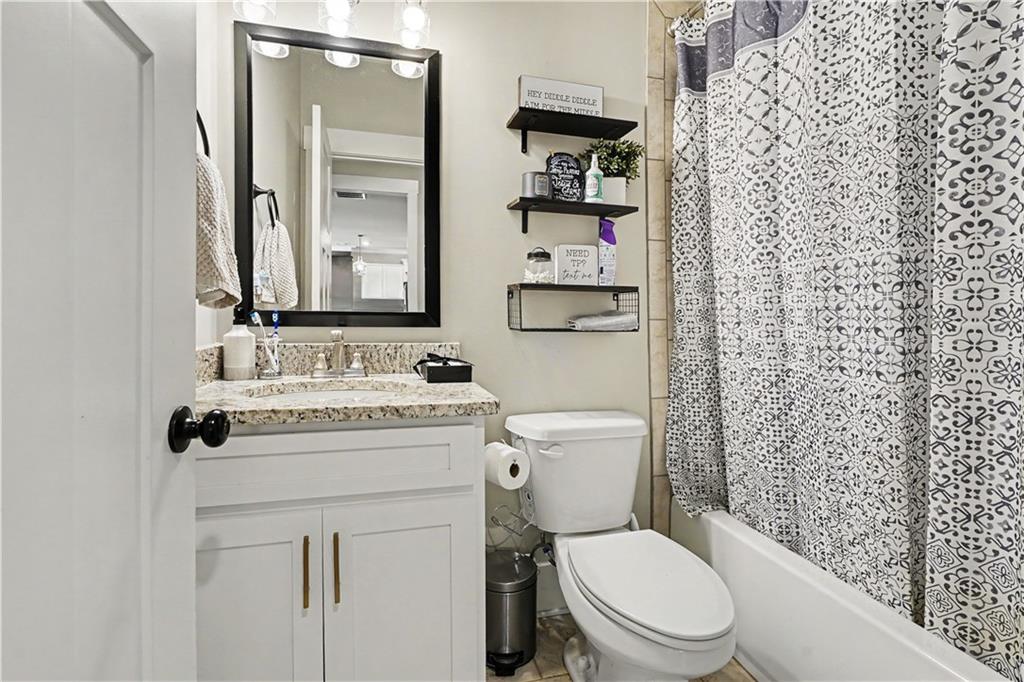 2445 Waterside Drive Property Photo 20