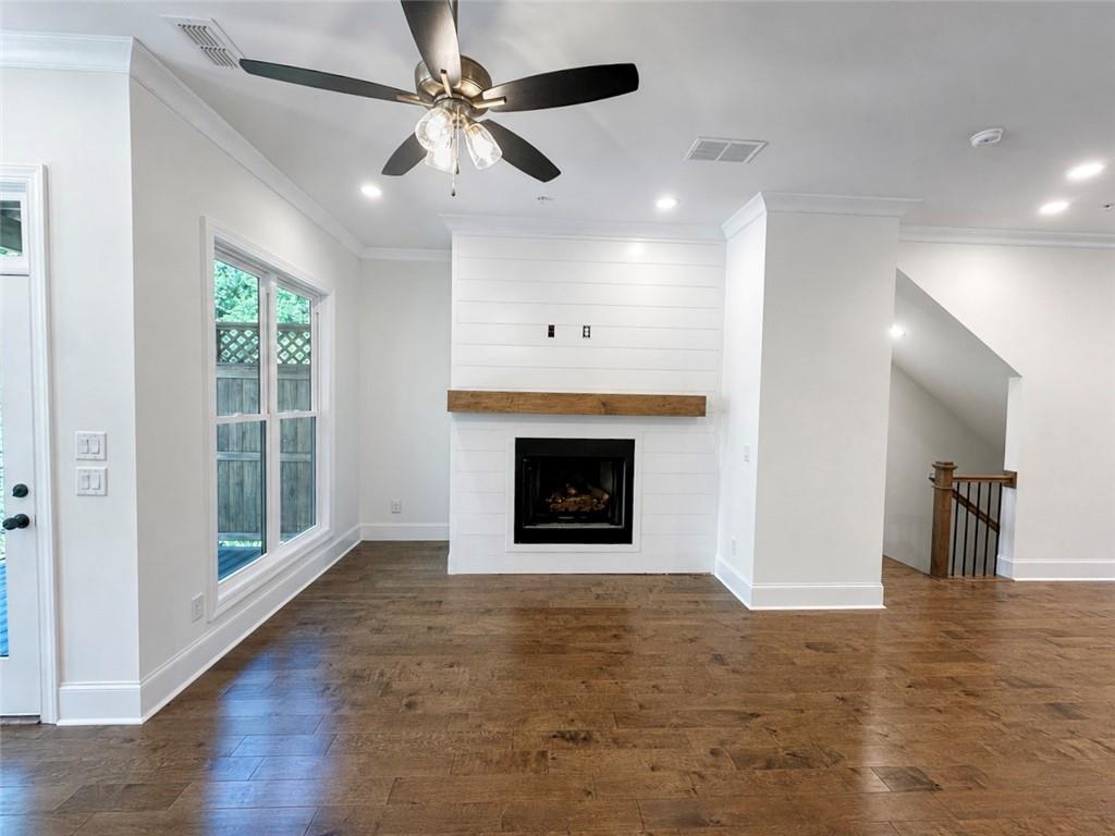 200 Midnight Oak Run Unit 4 Property Photo 5