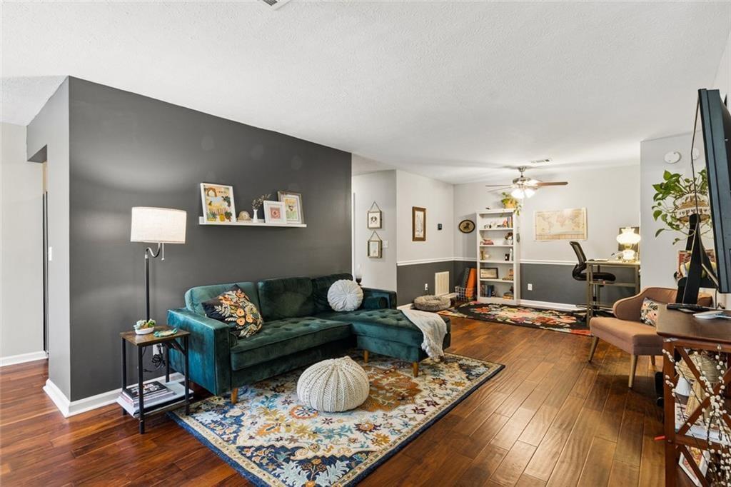 804 Peachtree Forest Avenue Property Photo 1