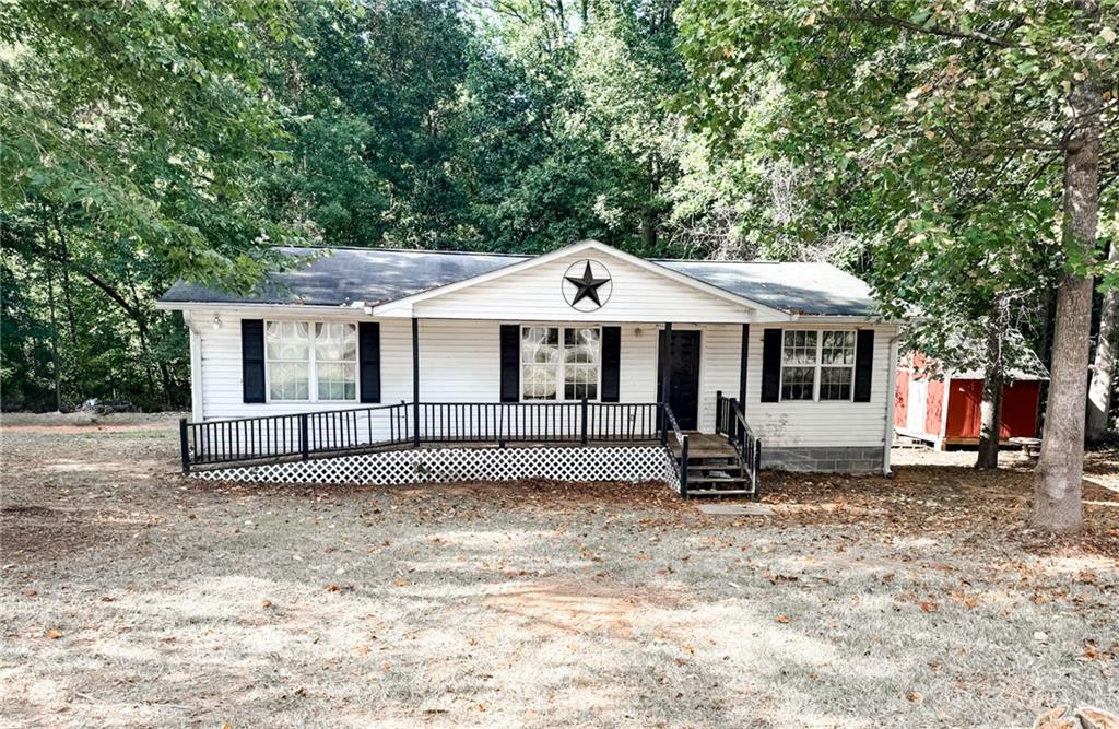 3249 Commerce Road Property Photo 1