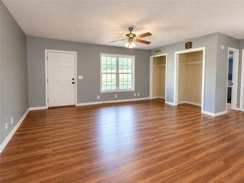 3249 Commerce Road Property Photo 3