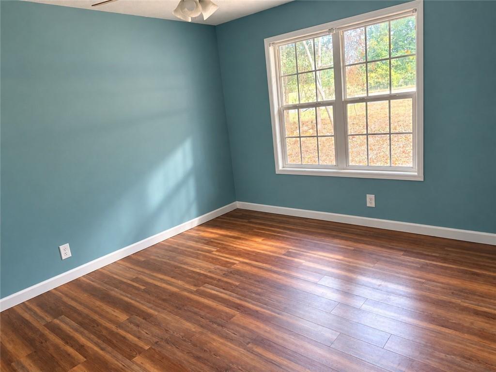 3249 Commerce Road Property Photo 8