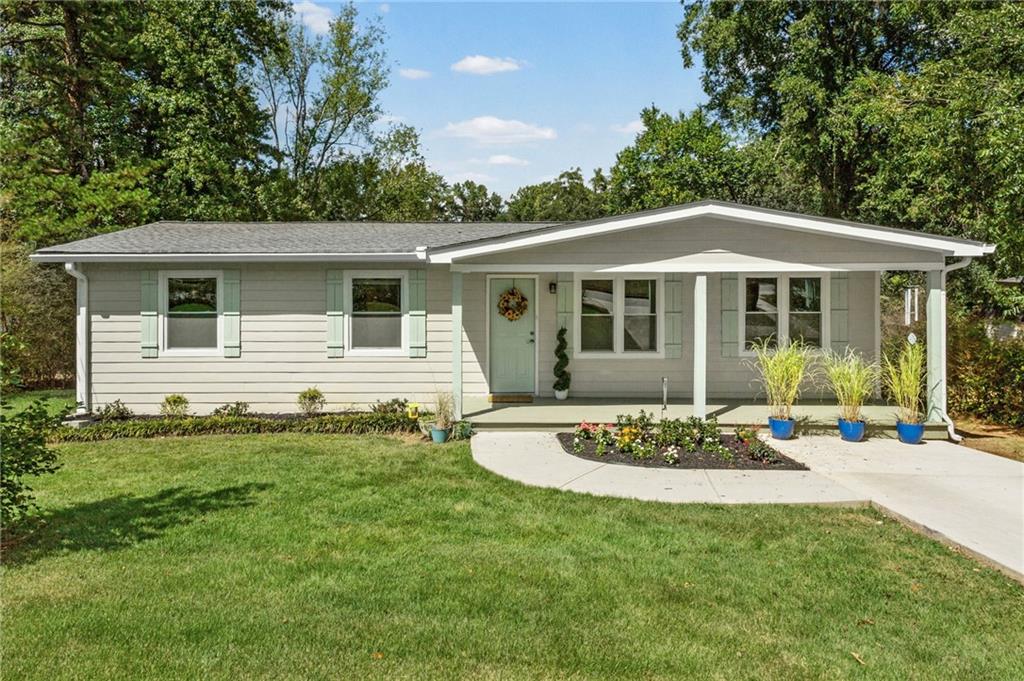 2406 Woodland Drive Nw Property Photo 1