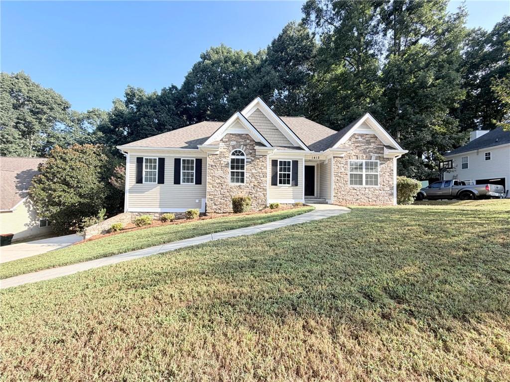 1412 White Oak Trace Property Photo 1