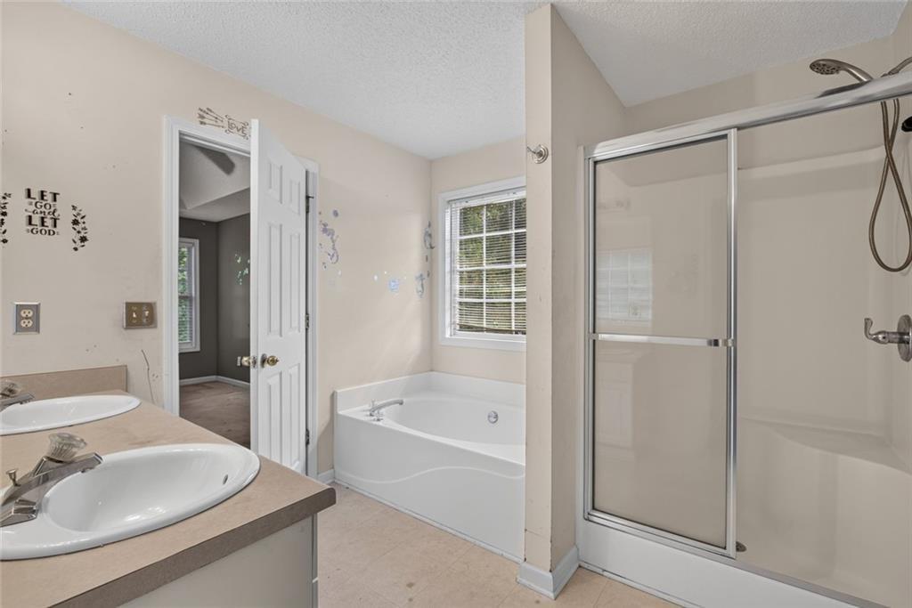 212 Stagecoach Pass Property Photo 11