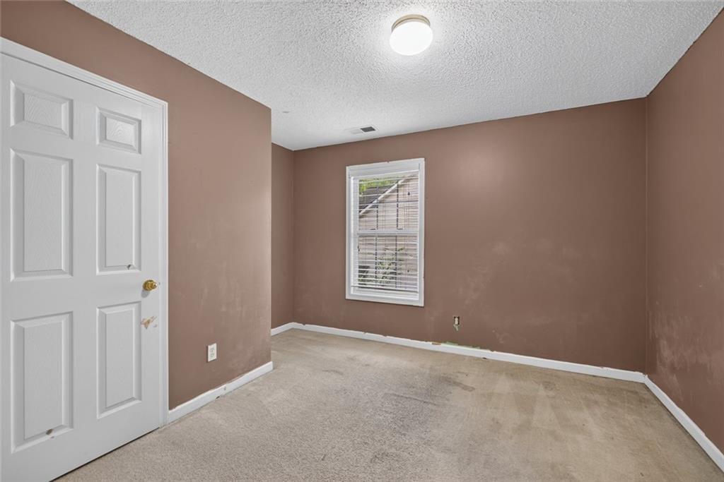 212 Stagecoach Pass Property Photo 14