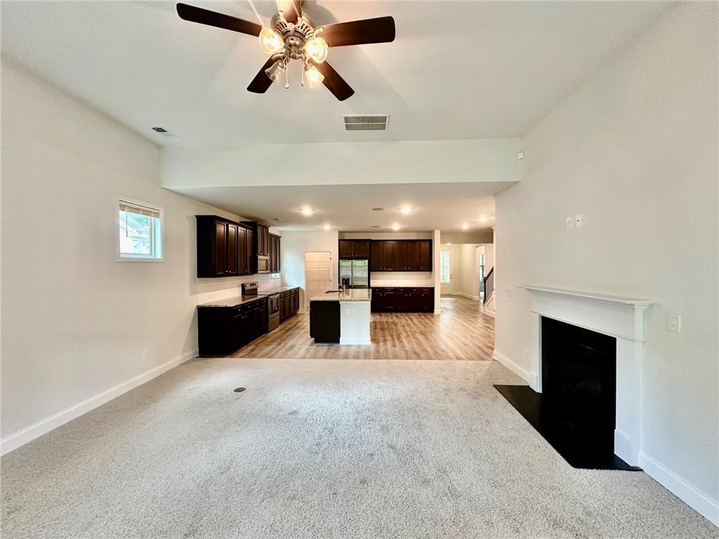 158 Rolling Hills Place Property Photo 2