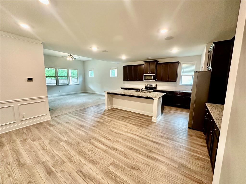 158 Rolling Hills Place Property Photo 6