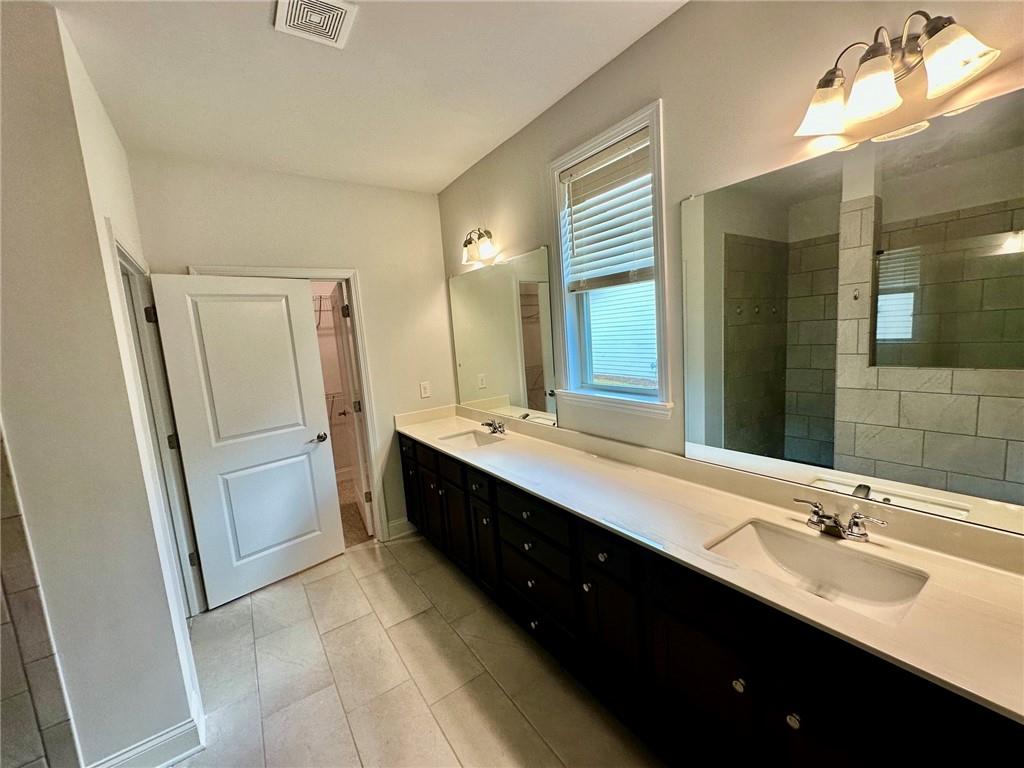 158 Rolling Hills Place Property Photo 11