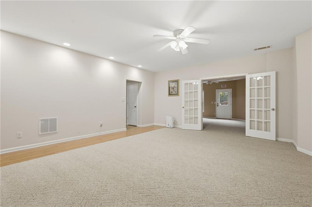 3561 Carriage Glen Way Property Photo 38