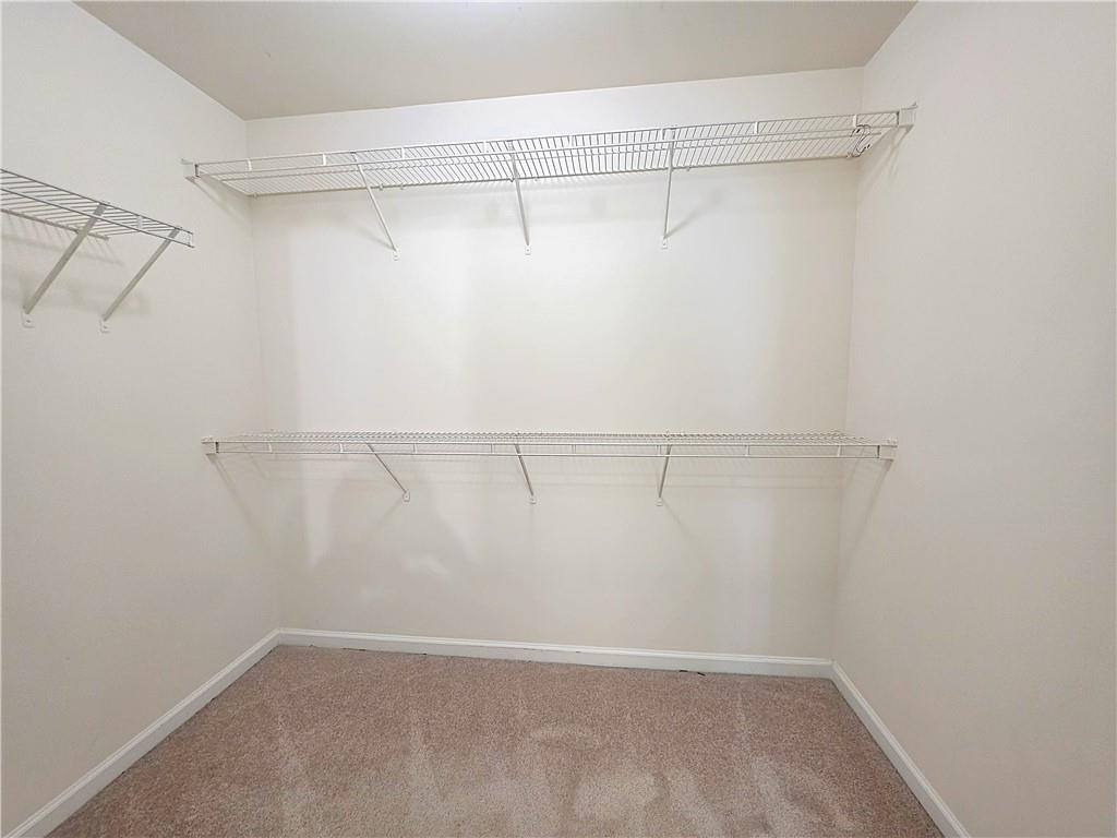 1908 Dilcrest Drive Property Photo 16