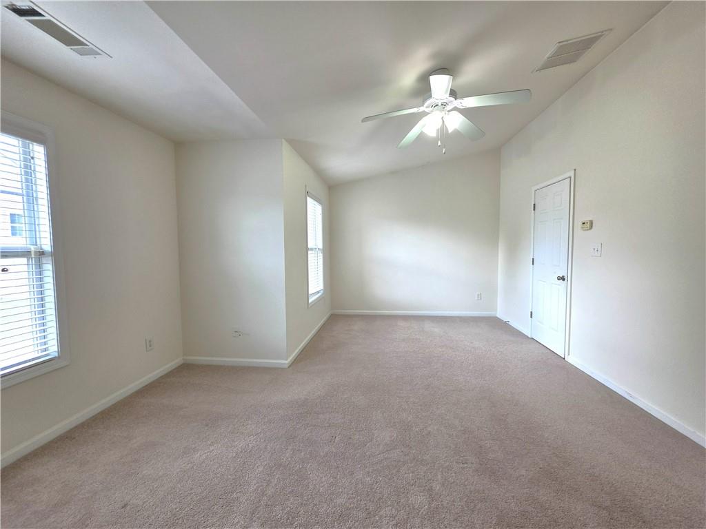1908 Dilcrest Drive Property Photo 19